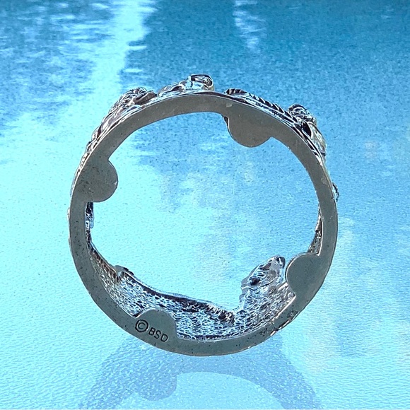 BSD Bob Siemon Designs Pewter Nativity Scene Votive Candleholder - Picture 10 of 10